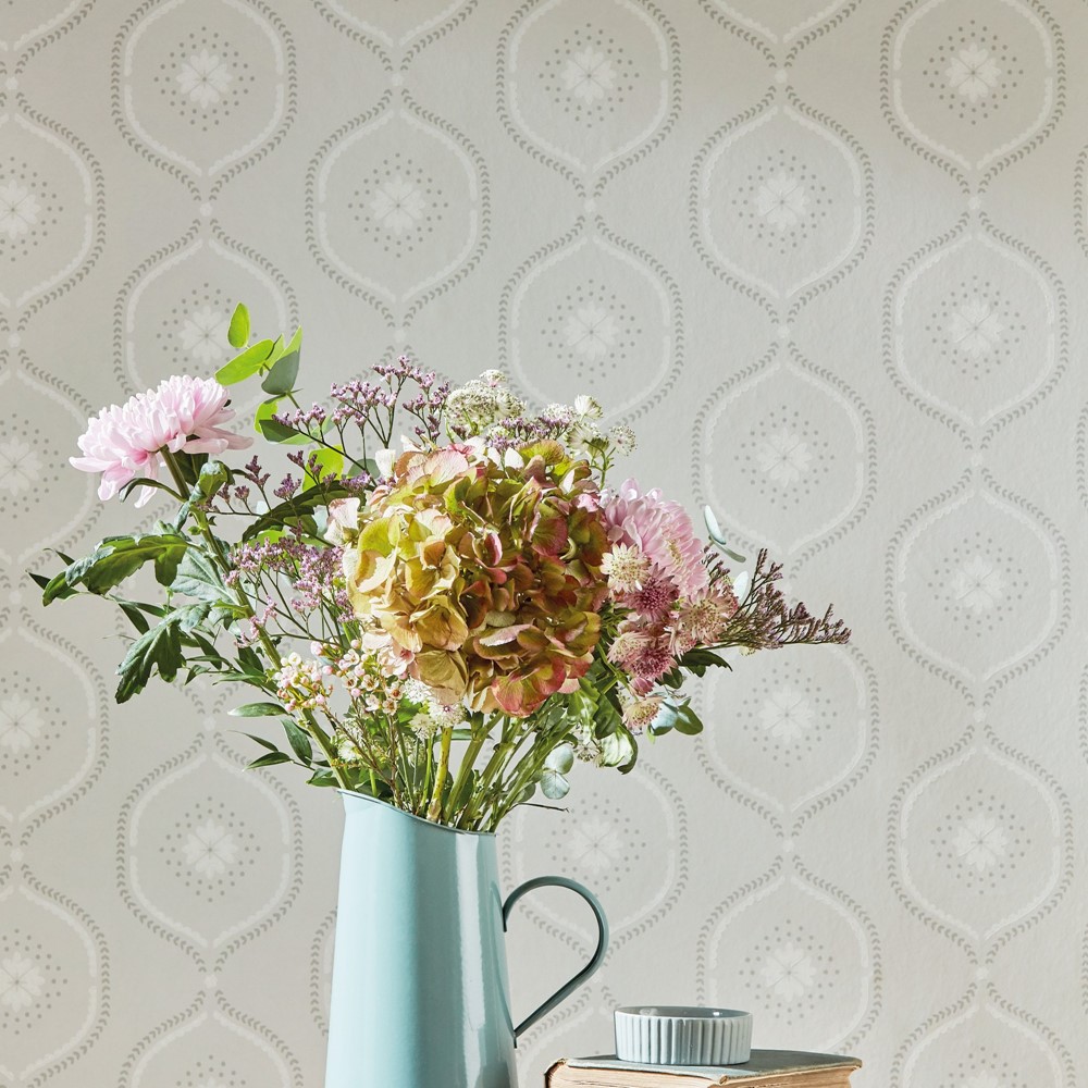 Milcombe Wallpaper 216882 by Sanderson in Putty Grey